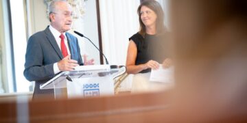 Málaga suspenderá las nuevas viviendas de uso turístico durante un máximo de tres años