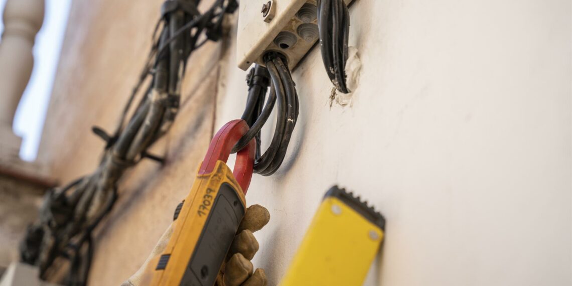 Endesa detecta en Málaga más de 1.600 fraudes eléctricos hasta junio