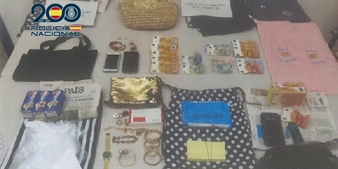 Tres detenidos en Estepona dedicados al ‘timo de la estampita’