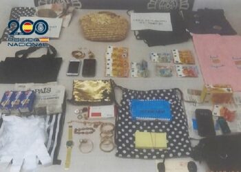 Tres detenidos en Estepona dedicados al ‘timo de la estampita’