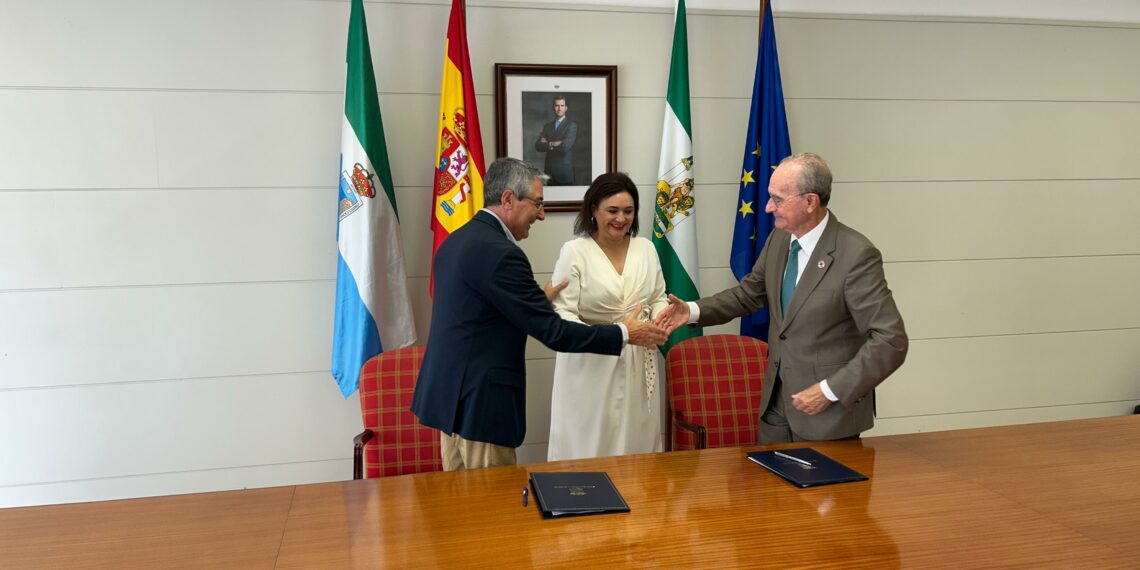 Diputación y los ayuntamientos de Málaga y Torremolinos impulsan una red de aguas regeneradas para riego que ahorra dos hectómetros cúbicos al año