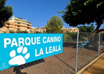 Torremolinos inaugura su quinto parque canino en el barrio de La Leala