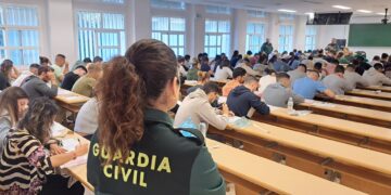 Cerca de 28.000 personas opositan este sábado a una de las 3.118 plazas ofertadas para ingresar en la Guardia Civil