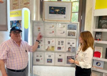 Correos acoge una exposición filatélica sobre el universo Star Trek en su oficina principal de Málaga