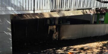 Bomberos intervienen en Estepona por un incendio en un parking subterráneo