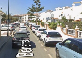 Detenido en Mijas por agredir e insultar a su pareja en un establecimiento