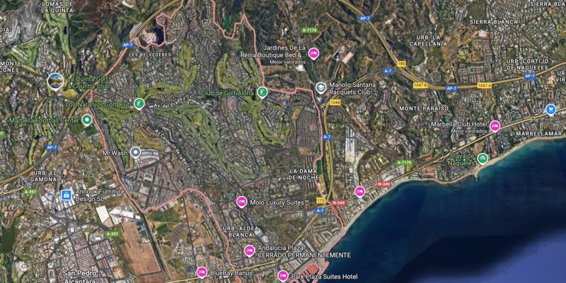 Fallece un turista danés en una piscina de Marbella