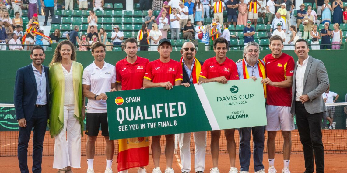 Marbella vibra con una remontada histórica de España, que jugará la Final a 8 de la Davis