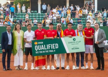 Marbella vibra con una remontada histórica de España, que jugará la Final a 8 de la Davis