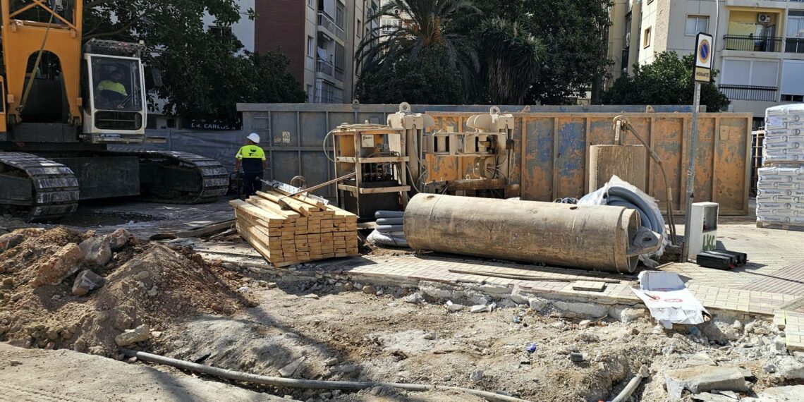 Llega la pantalladora al segundo tramo de las obras Prolongación del Metro de Málaga al Nuevo Hospital
