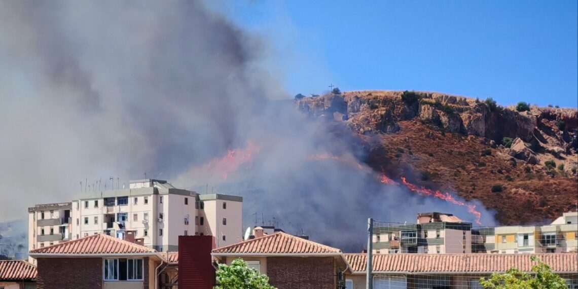 Septiembre comienza en llamas: el Monte Coronado de Málaga vuelve a arder