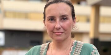 María Albarral, periodista mijeña y superviviente del suicidio: «La mayoría de casos se producen al segundo intento»