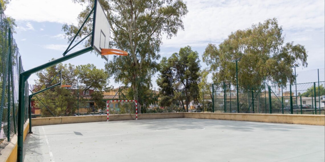 El Ayuntamiento de Estepona ampliará su red de instalaciones deportivas gratuitas con dos nuevas pistas de pádel en Nueva Atalaya