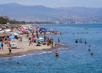 Torremolinos mejora en agosto las cifras de viajeros y pernoctaciones del pasado año e incrementa la estancia media de los turistas