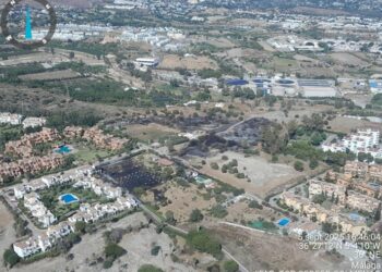Controlados los incendios de Estepona y Mijas tras una intensa jornada de intervención aérea y terrestre