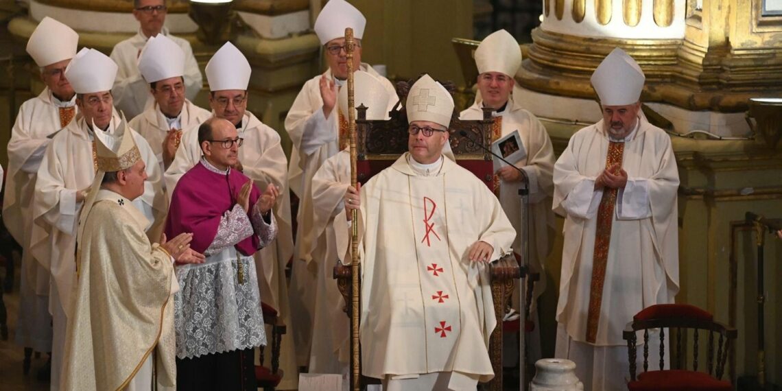 La Casa de la Cultura acogerá una exposición por el 50 aniversario de la llegada a Fuengirola de la Virgen de la Esperanza