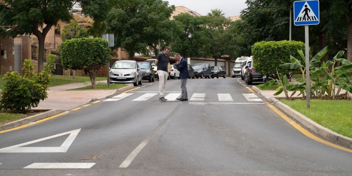 El Plan de Asfaltado de Benalmádena encara su recta final tras renovar una veintena de calles y dos rotondas