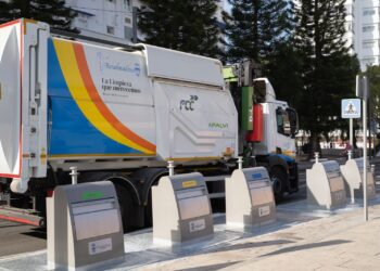 El Ayuntamiento de Benalmádena inicia la apertura de 68 nuevas islas ecológicas para la recogida de residuos