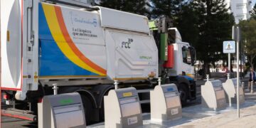 El Ayuntamiento de Benalmádena inicia la apertura de 68 nuevas islas ecológicas para la recogida de residuos