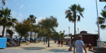 Detenido  por agredir a su pareja en plena calle en la Cala de Mijas