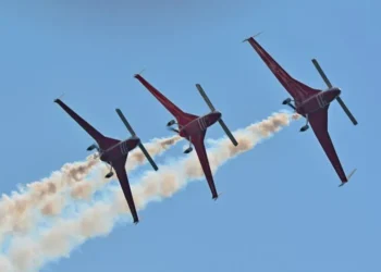 Las aeronaves «más espectaculares» surcarán el cielo de la costa de Vélez en el X Festival Aéreo Internacional