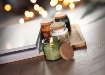 Velas aromáticas personalizadas: un detalle que conecta con los sentidos