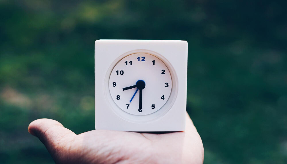 Este fin de semana vuelve el cambio de hora a España: amanecerá y anochecerá antes