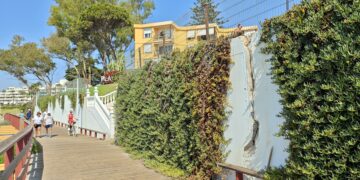 Adjudicadas las obras para estabilizar el muro del corredor litoral en Playa Bella afectado por los temporales
