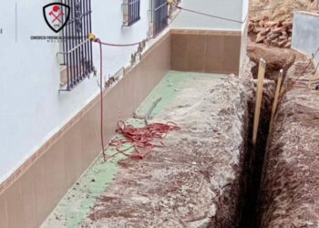 Tres días de luto en Arenas por la muerte de un trabajador en una obra de Alcaucín