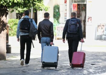 La Junta impedirá la inscripción de viviendas en el Registro de Turismo en municipios con limitaciones urbanísticas