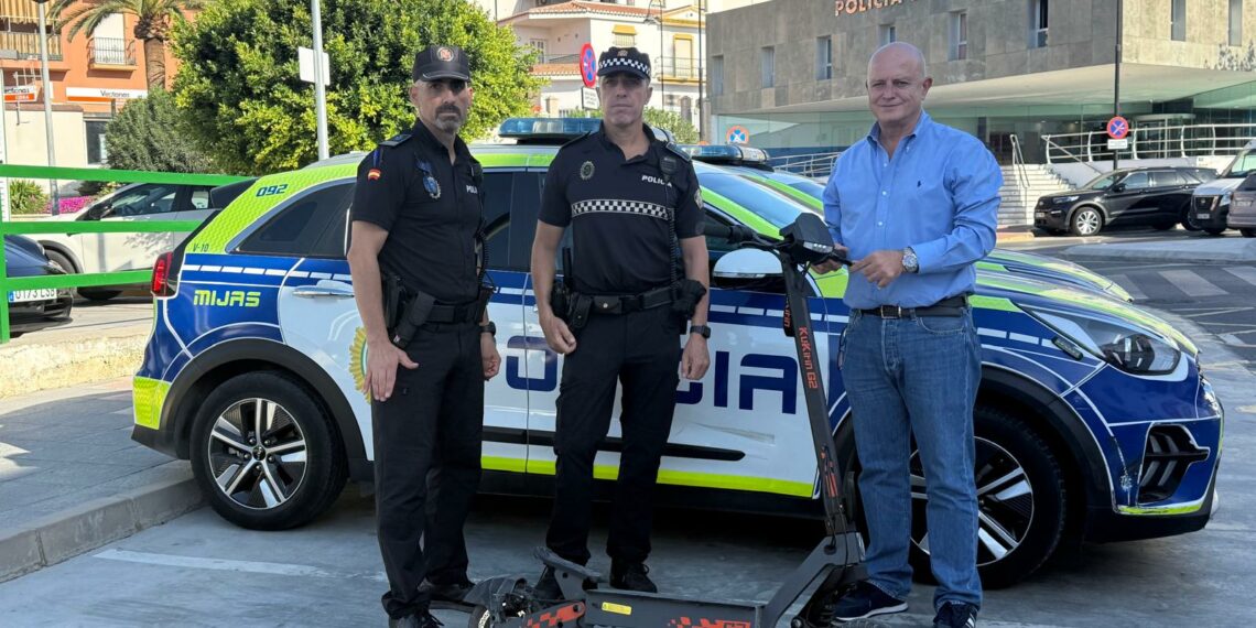 Mijas impulsa una campaña de concienciación ciudadana sobre el uso de patinetes eléctricos