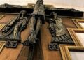 Detenido por escupir a la imagen de Cristo crucificado en una iglesia de Fuengirola