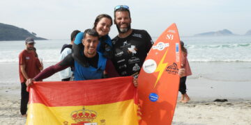 La marbellí Sarah Almagro se proclama campeona de Europa de parasurfing