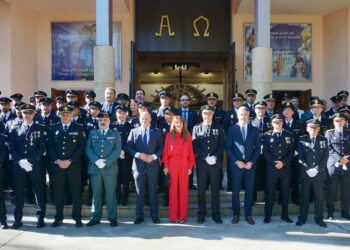 Mijas homenajea a su Policía Local con la entrega de medallas y felicitaciones con motivo del Día del Patrón