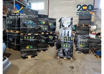 Desarticulada una organización criminal dedicada al contrabando internacional de tabaco y de óxido nitroso