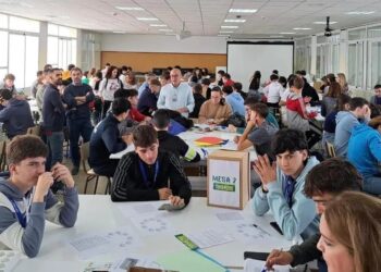La Junta activa un ciclo de competiciones que recorrerá Andalucía para retar a estudiantes con vocación emprendedora