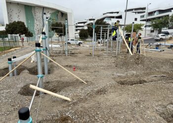 Continúa la ampliación de la red de instalaciones deportivas gratuitas con una nueva zona de calistenia