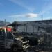 Controlado un incendio que dañó a varios vehículos en una parcela de aparcamiento cercana al recinto ferial de Las Lagunas
