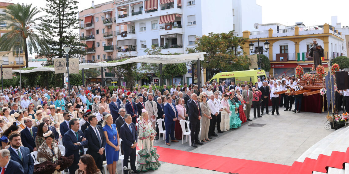 San Pedro Alcántara se vuelca en su día grande con los actos en honor del Santo Patrón