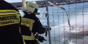 Última hora: ocho heridos tras la explosión de una embarcación en el Puerto de Fuengirola