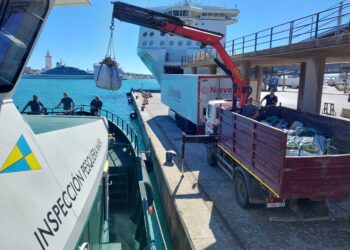 El Servicio de Inspección de Pesca decomisa 450 alcatruces en 4 líneas