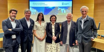 Expertos se reúnen en Torremolinos para debatir sobre el Plan General de la localidad