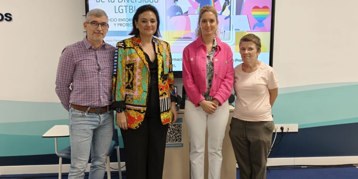 Torremolinos, pionero en la provincia en formar a empleados municipales en materia de diversidad