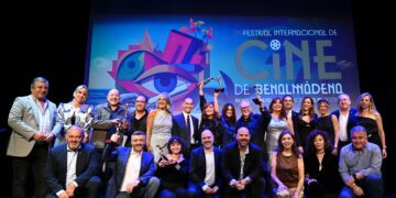 Macarena García en la clausura del Festival de Benalmádena: «Este reconocimiento es un gran abrazo»
