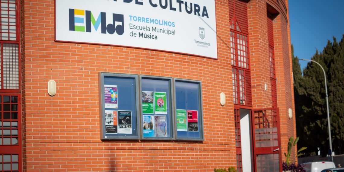 Torremolinos forma al profesorado de la Escuela Municipal de Música para impartir clases adaptadas al alumnado con necesidades educativas especiales
