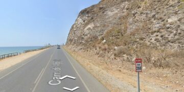 Muere un ciclista de 35 años tras ser atropellado en la N-340 a su paso por la costa de Vélez-Málaga