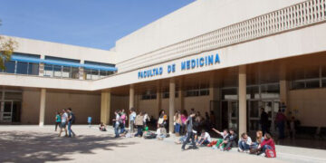 La Universidad de Málaga recibirá 795.000 euros para financiar 53 plazas de medicina