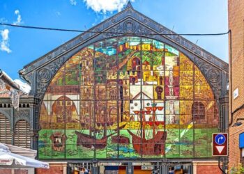 El Ayuntamiento reformará la cubierta del mercado de Atarazanas para mejorar la evacuación de aguas pluviales