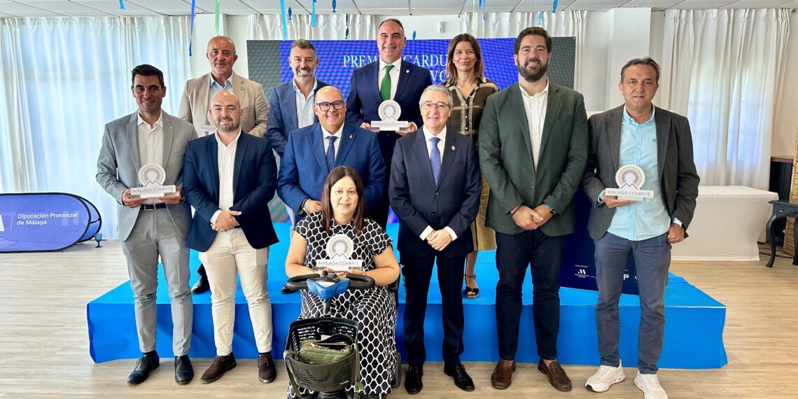 Reconocimiento a los clubes CAB Estepona, AMIVEL, Juventud Torremolinos CF, Ciclista Al-Ándalus y Unicaja en la primera edición de los Premios Cardumen Deportivo