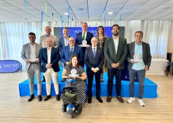 Reconocimiento a los clubes CAB Estepona, AMIVEL, Juventud Torremolinos CF, Ciclista Al-Ándalus y Unicaja en la primera edición de los Premios Cardumen Deportivo